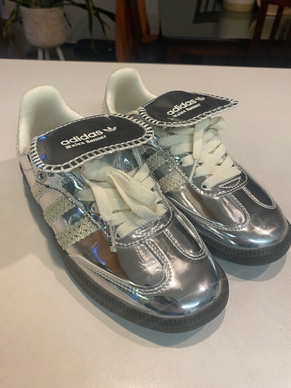 ADIDAS NWOT WALES BONNER SNEAKER LACE UP ON TREND SILVER SHINY CREAM SZ EU 38